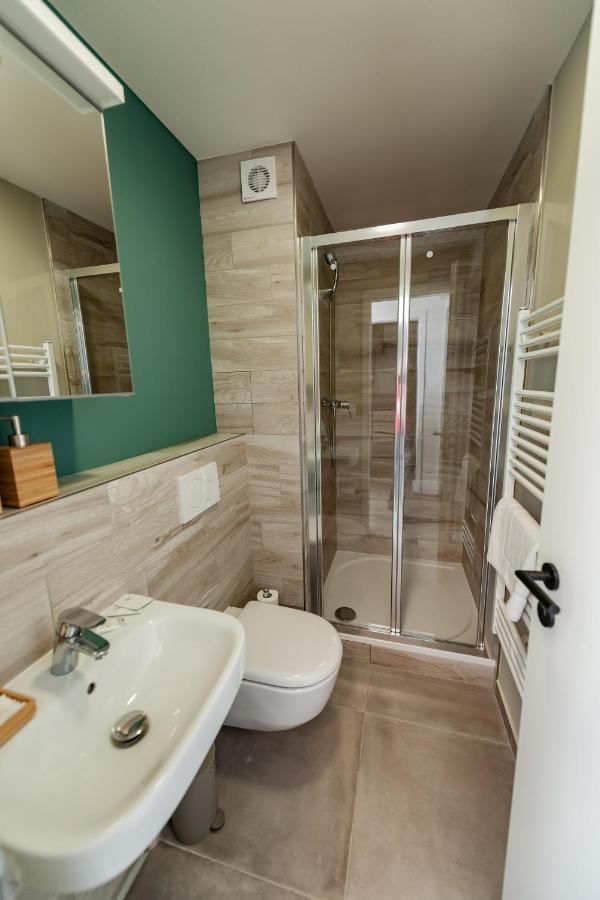 Apartments 4U: Kampus Upstairs Градец-Кралове Экстерьер фото